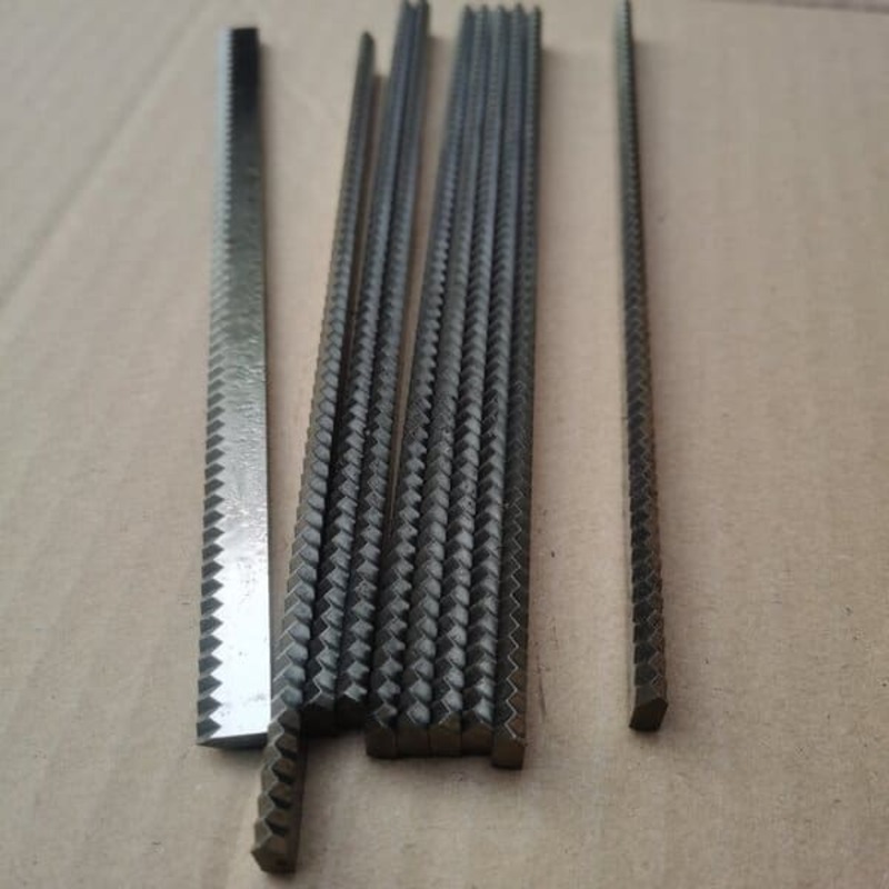 zigzag cut off knives for plastic film